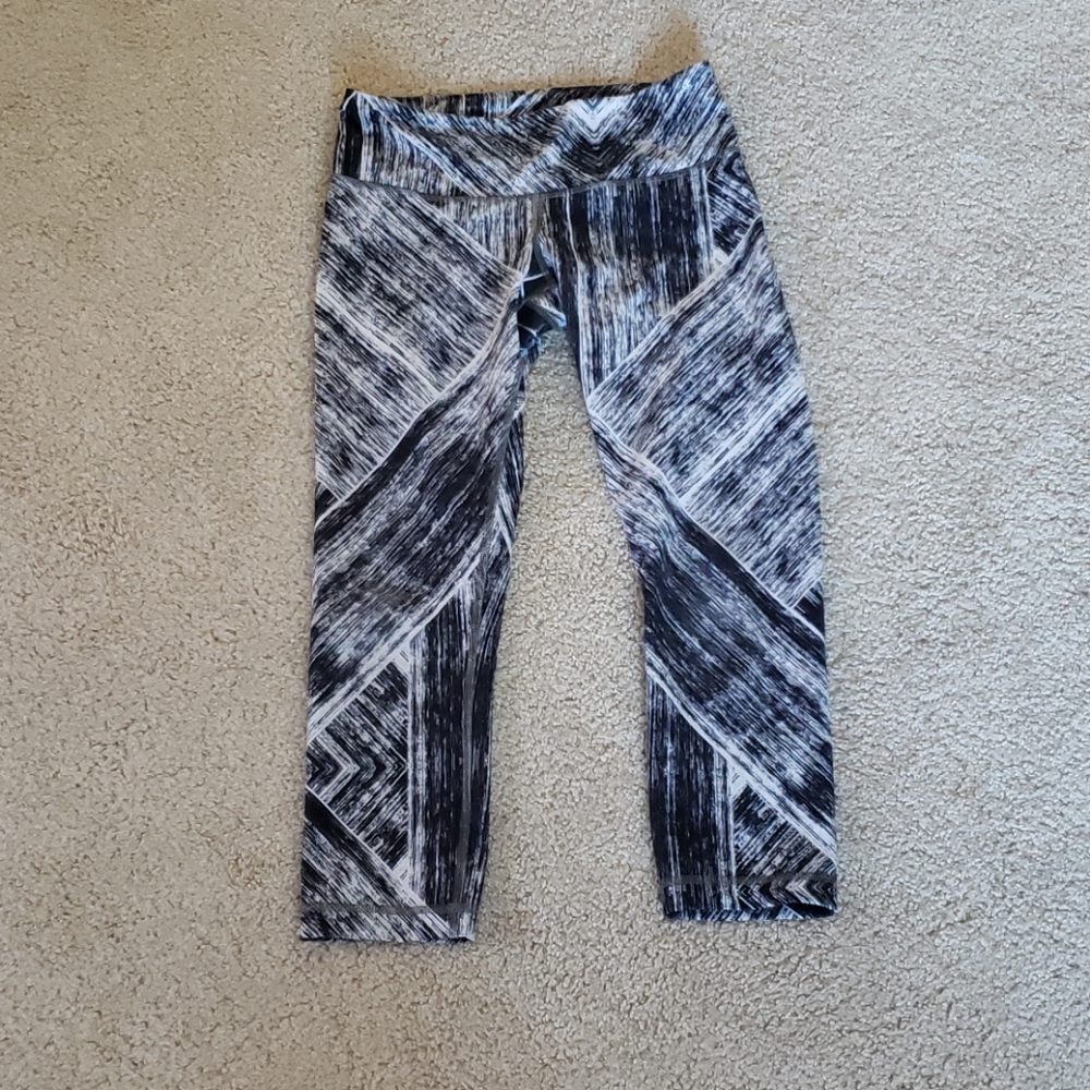 Lululemon wunder under crops